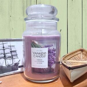 NEW Yankee Candle DRIED LAVENDER & OAK Scent 22 Oz Jar Candle Unused